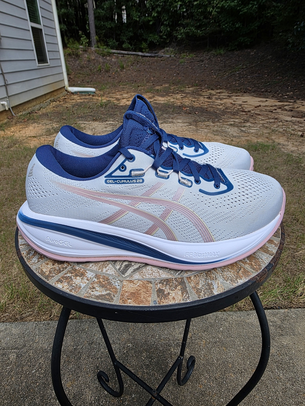 Asics Gel-Cumulus 28 1012C096 Piedmont Grey/Pink Running Shoes Women Sz 10 Wide